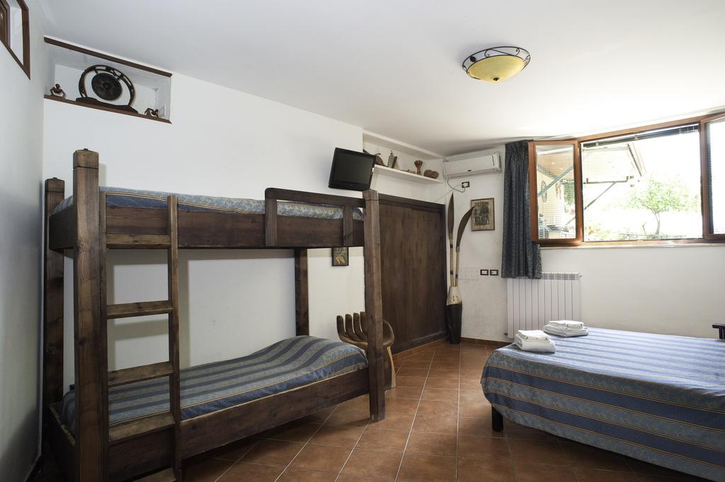 B&B La Nave Nápoles Habitación foto